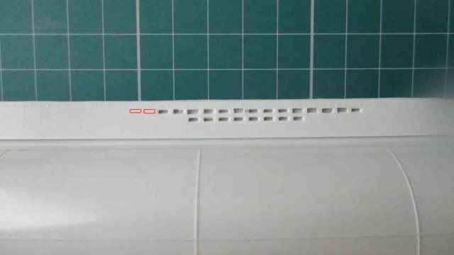 шпигаты, которые надо просверлить.jpg