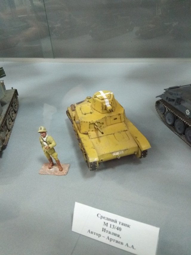 Средний танк М 13-40. 1-35. Автор - Артяев А.А.jpg