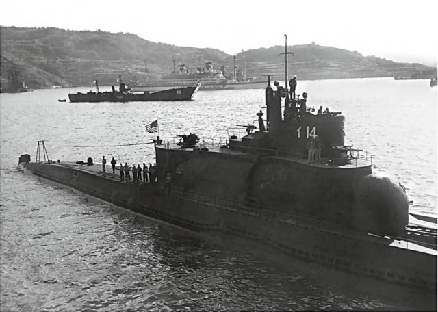 Sub-05-11-1945.jpg