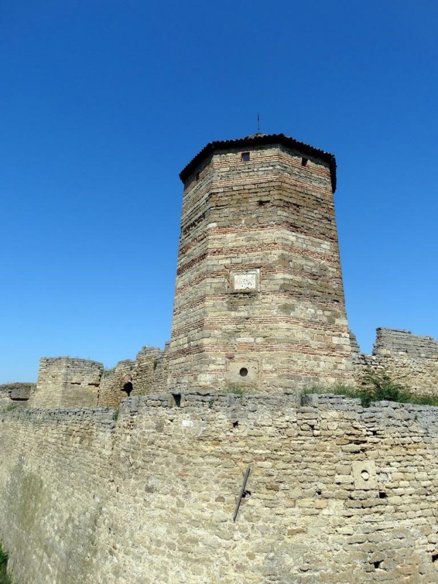 087 Крепость снаружи.jpg