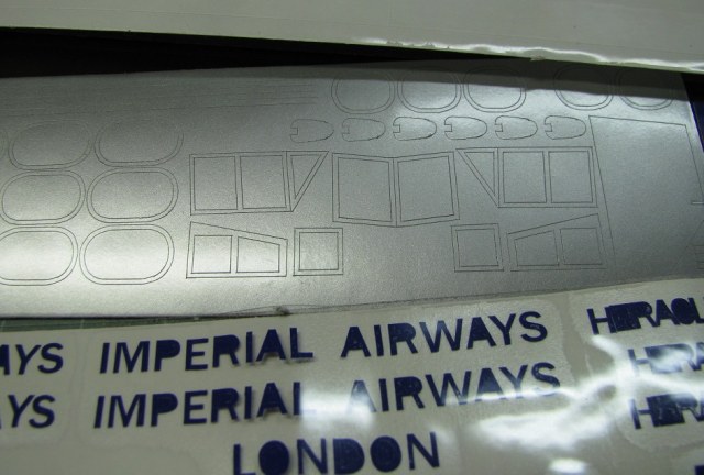 маски и наклейки.jpg