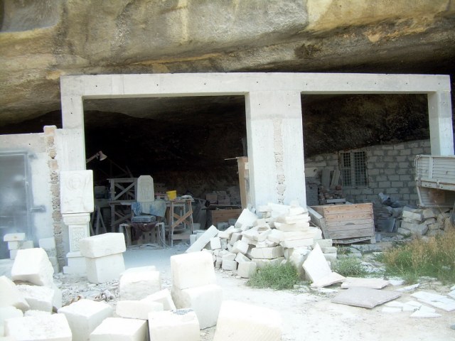 64 Пещерный храм.jpg