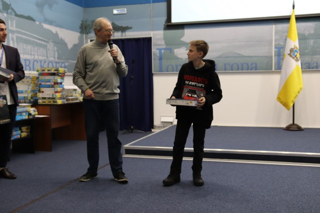 Бражник Кирилл. Тв. объединение  Альбатрос, Ставрополь.JPG