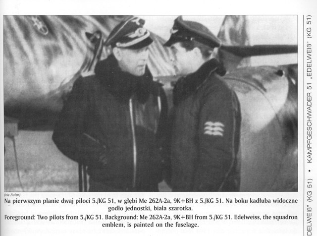 Окрас Ме-262 A 9K+BN с пилотами.jpg