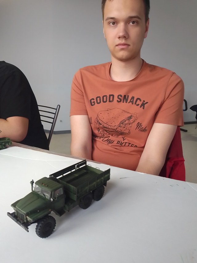 Нвожилов Роман. Урал-375. ф.2.jpg