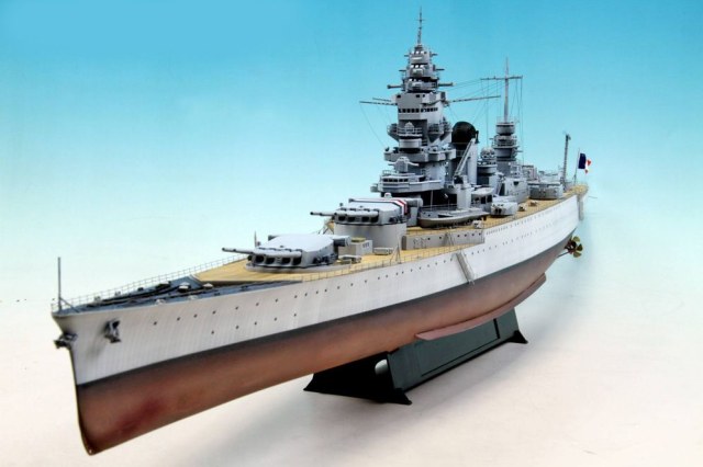 1-SG-Ma-French-Battleship-Dunkerque-by-Won-hui-Lee.jpg