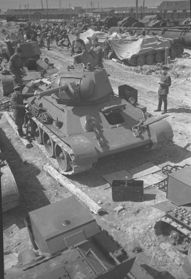 Т-34_42_УЗТМ_053.jpg