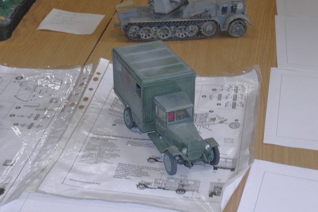 Старшая группа. 1-е место. М 1-35. Санитарный автомобиль ЗиС-42, автор - Хубиев Р.Х.JPG