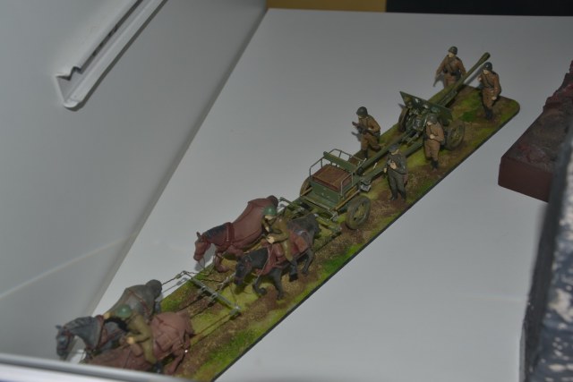 Дивизионная артиллерия на марше. Никишин А.В.JPG