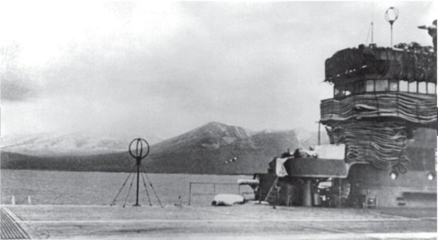 IJN-Zuikaku-pered-otxodom-iz-Hitokaku-1941.jpg