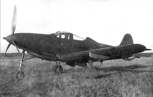 P-39Q-10_03.jpg