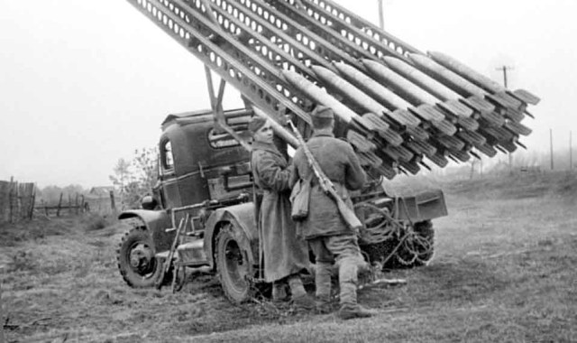 Katjusza M-13-16 chevrolet G-7117.jpg