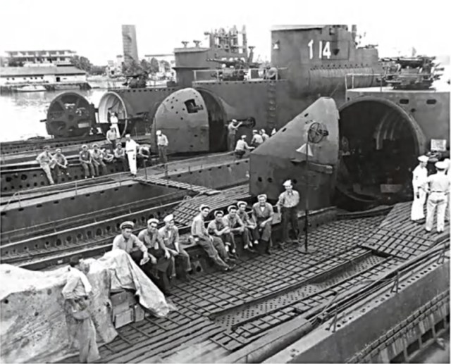 Sub-I14-I400-I401-Sentoku- vplenu.jpg