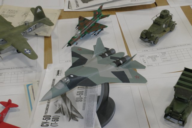 Младшая группа. 3 место. М 1-72. Т-50, автор - Нартов Дмитрий.JPG