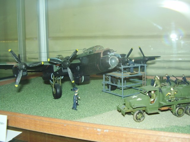 В 8.2. Техобслуживание Ланкастера ф.2.JPG