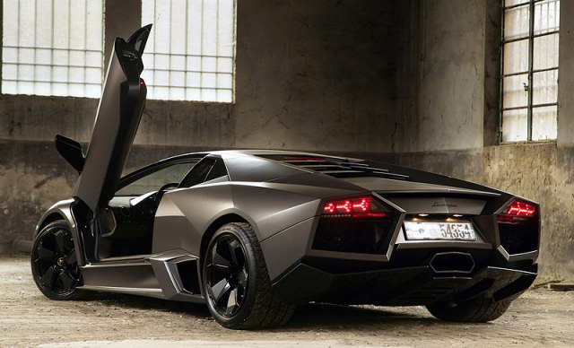2007-lamborghini-reventon-10.jpg