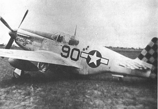 325th FG-318th FS_Capt.Robert M. Barkey_001.jpg