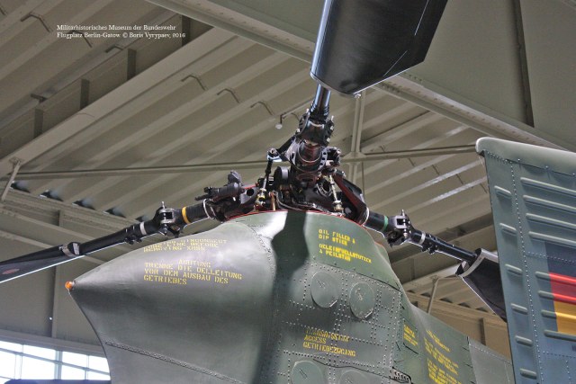 Vertol H-21C_46s.JPG