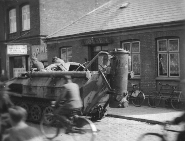 SdKfz251D_04.jpg