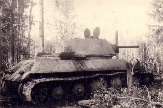 Т-34_42_УВЗ-1-ВА_001.jpg
