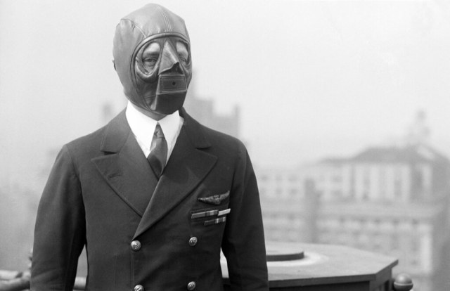 i (53).jpgКомандир Берд и пилот Флойд Беннетт.jpg