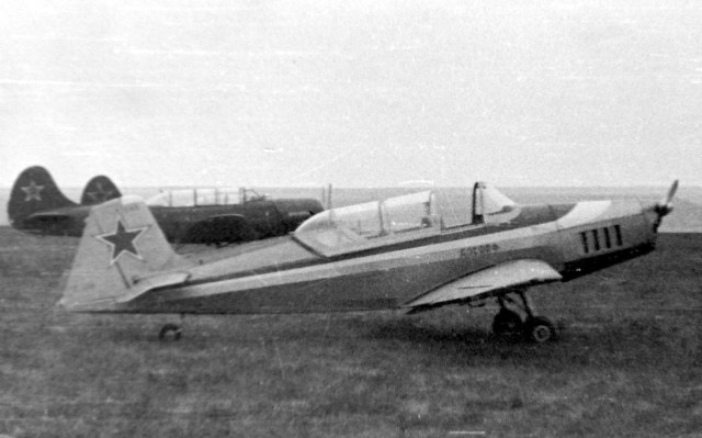 Zlin-Z-326-DOSAAF.-Foto-Savelev-Valerij.-2.jpg
