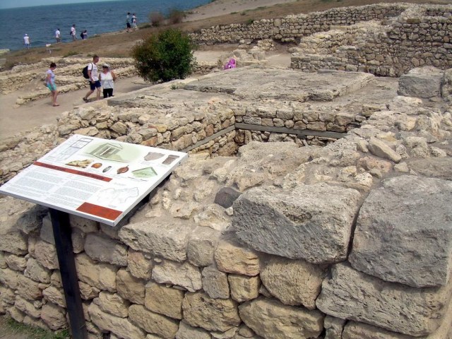 071 Античный храм.jpg