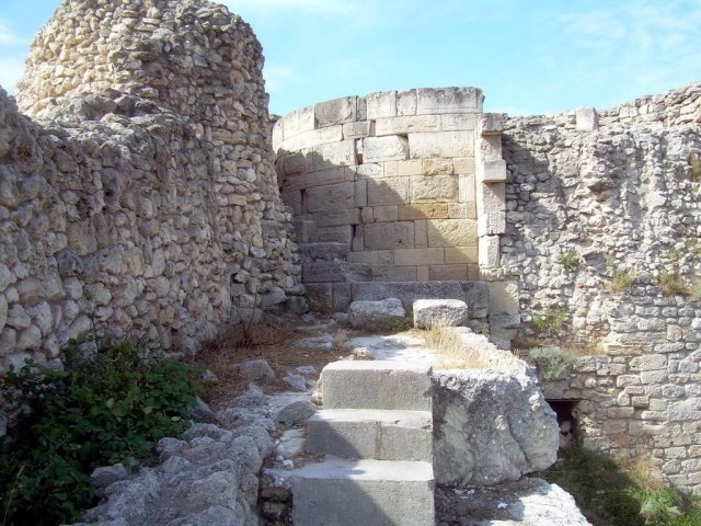 021 Башня Зенона вид из цитадели.jpg