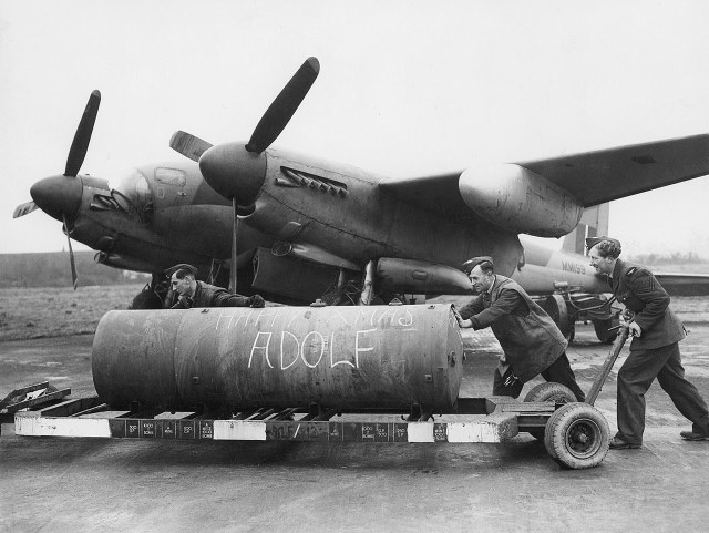 1280px-RAF_Bomber_Command_HU95286.jpg