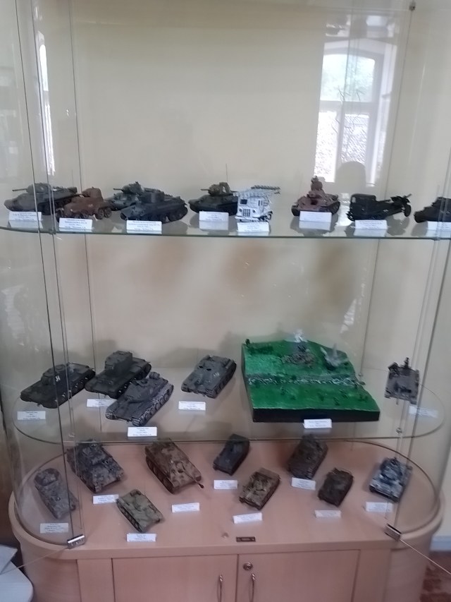 Витрина 2. Сухопуты ф.1.jpg