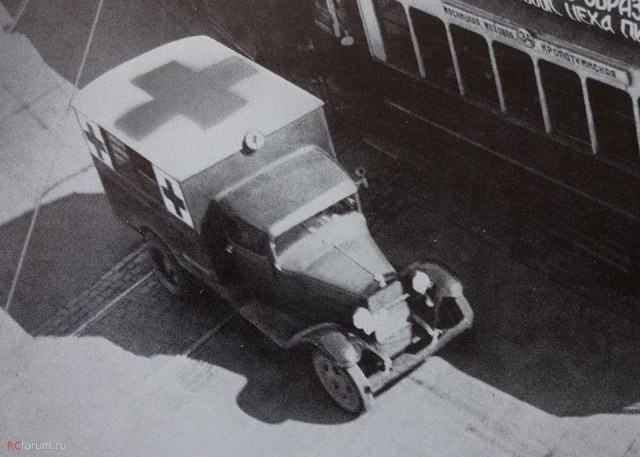 Скорая института Склифосовского, Москва, 1930-е гг. (Фотографии Родченко 1930-е гг).JPG