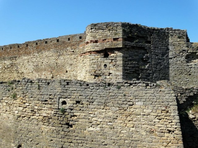 086 Крепость снаружи.jpg