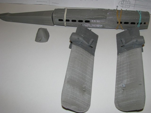 нижнее крыло и фюзеляж.jpg