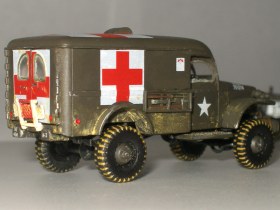 US Ambulance &amp; Tow Truck, Academia, 1/72