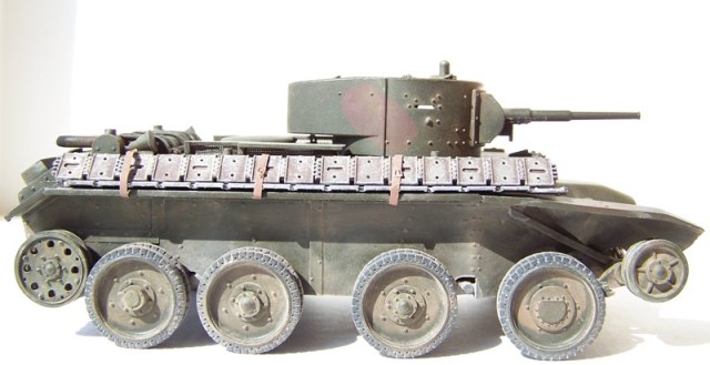 БТ-7 на колесном ходу