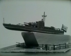 Советский бронекатер пр. 1125  "Памятник бронекатеру в городе N"