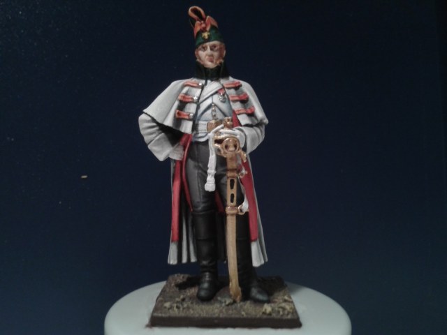 Гвардейский драгун в шинели.