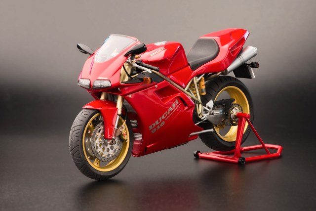 Ducati-916