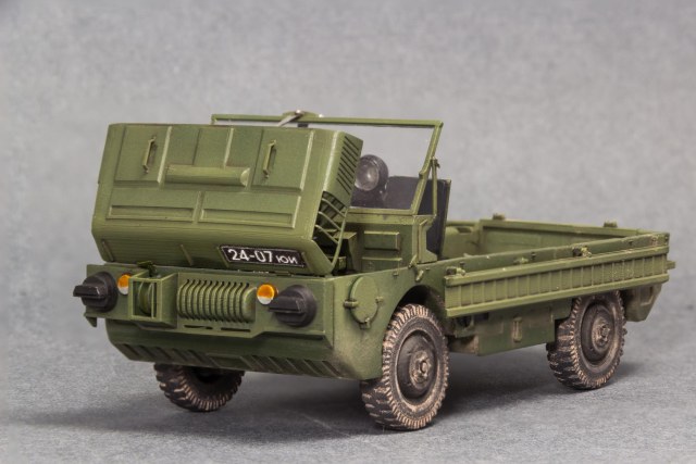 ЛУАЗ-967М (транспортер переднего края)