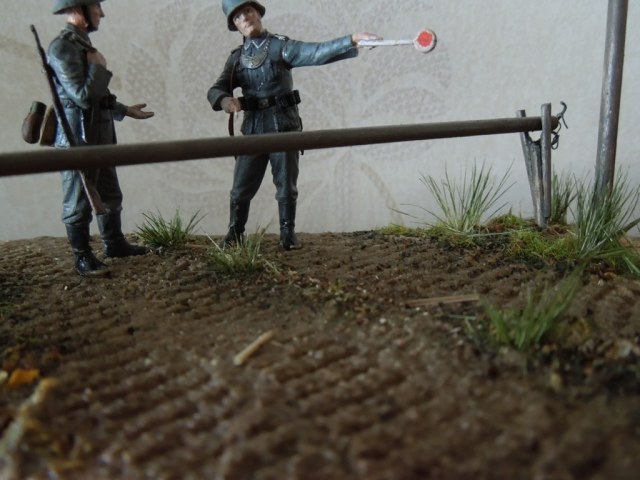 Два товарища...