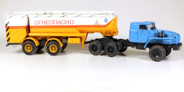 Атз 22 производства азовобщемаш 1:72