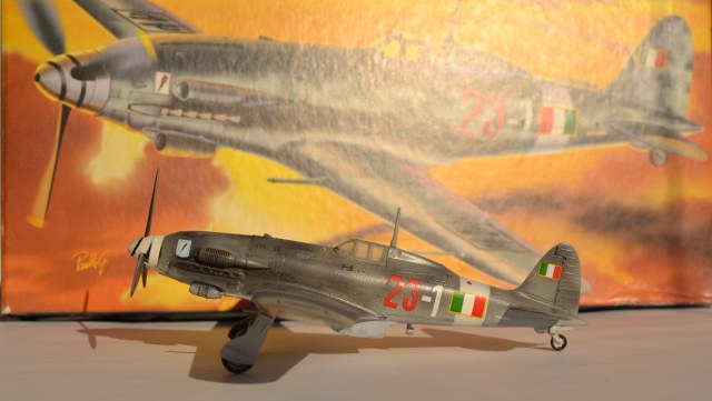 Macchi MC-205 Veltro - "Борзая" в сером