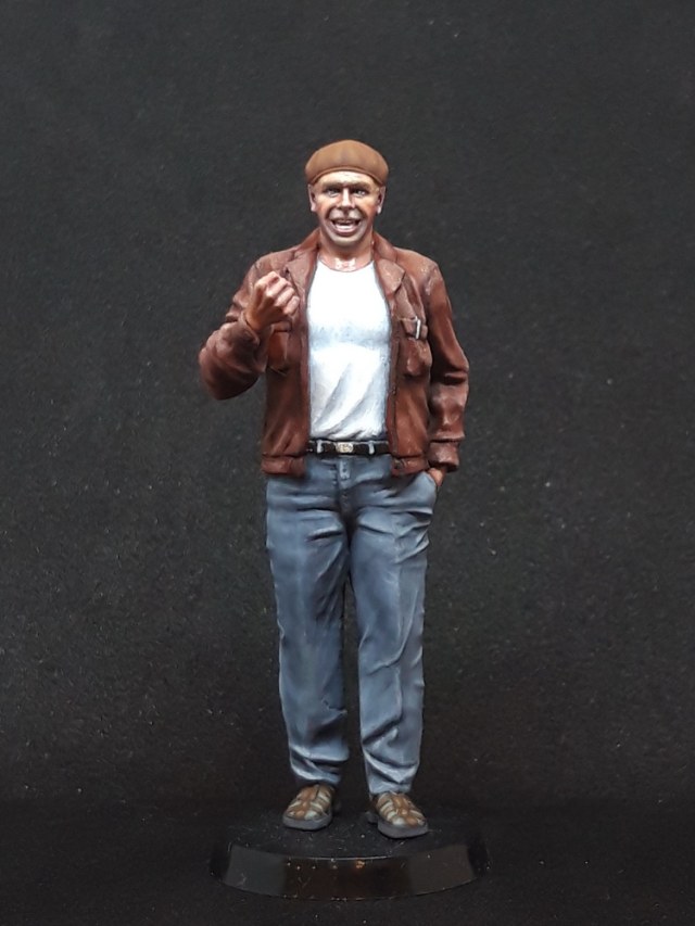 Буду бить аккуратно, но сильно.