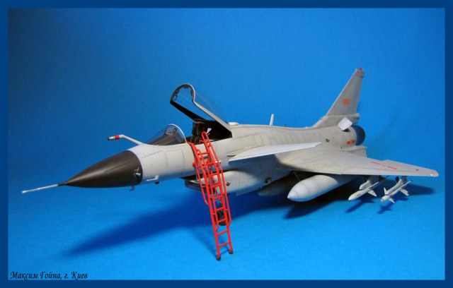 J-10 «Стремительный дракон»