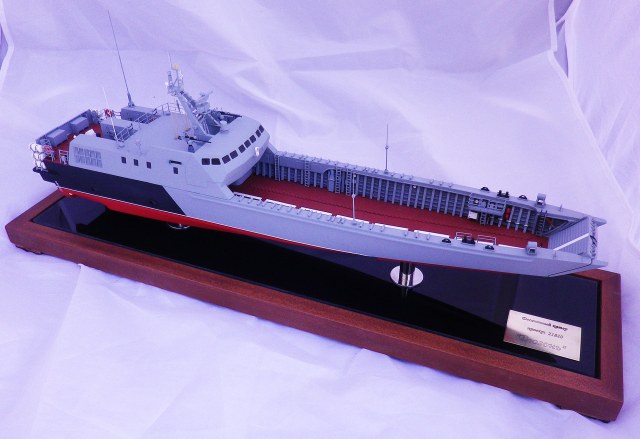 Десантный катер на воздушной каверне проекта 21820 «Дюго́нь»