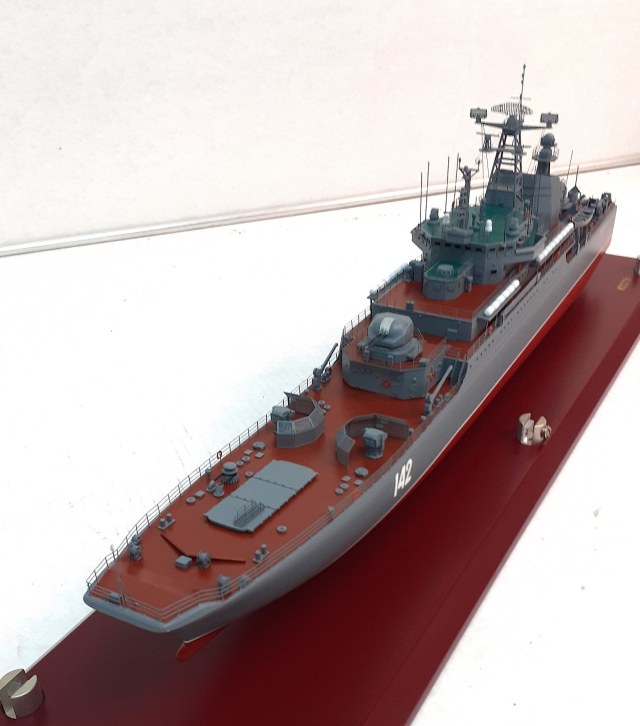 Большой десантный корабль пр. 775/II "Новочеркасск"