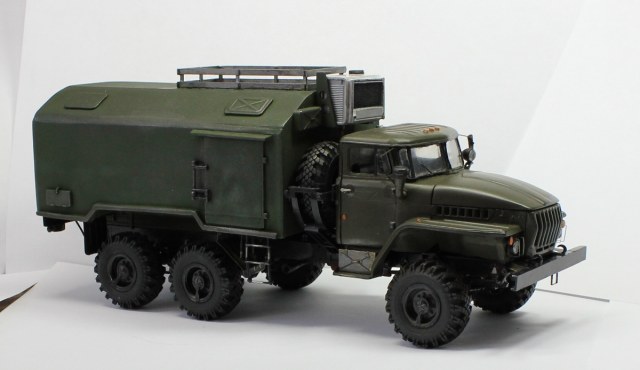 Урал 4320 с кунгом