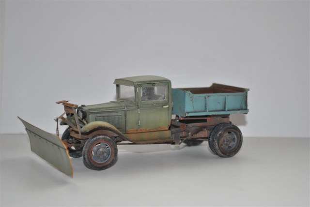 Газ-АА (Самосвал с бульдозерным отвалом на шасси ГАЗ-AA.)