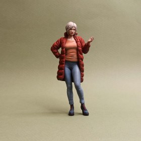 Дамочка в пуховике