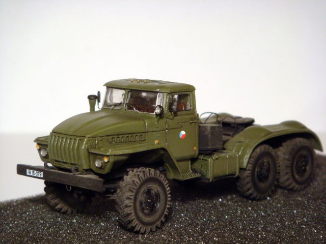 Седельный тягач Урал 44201